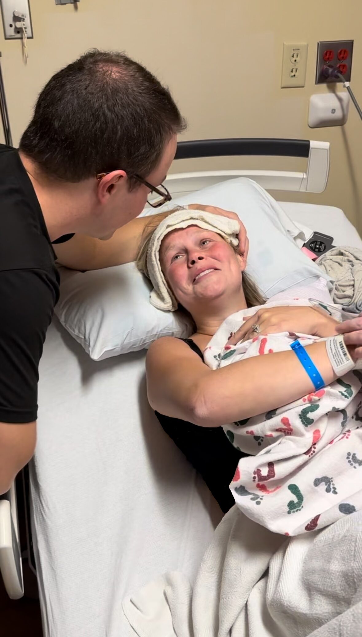 Mother with newborn, doula OKC, Edmond birth doula